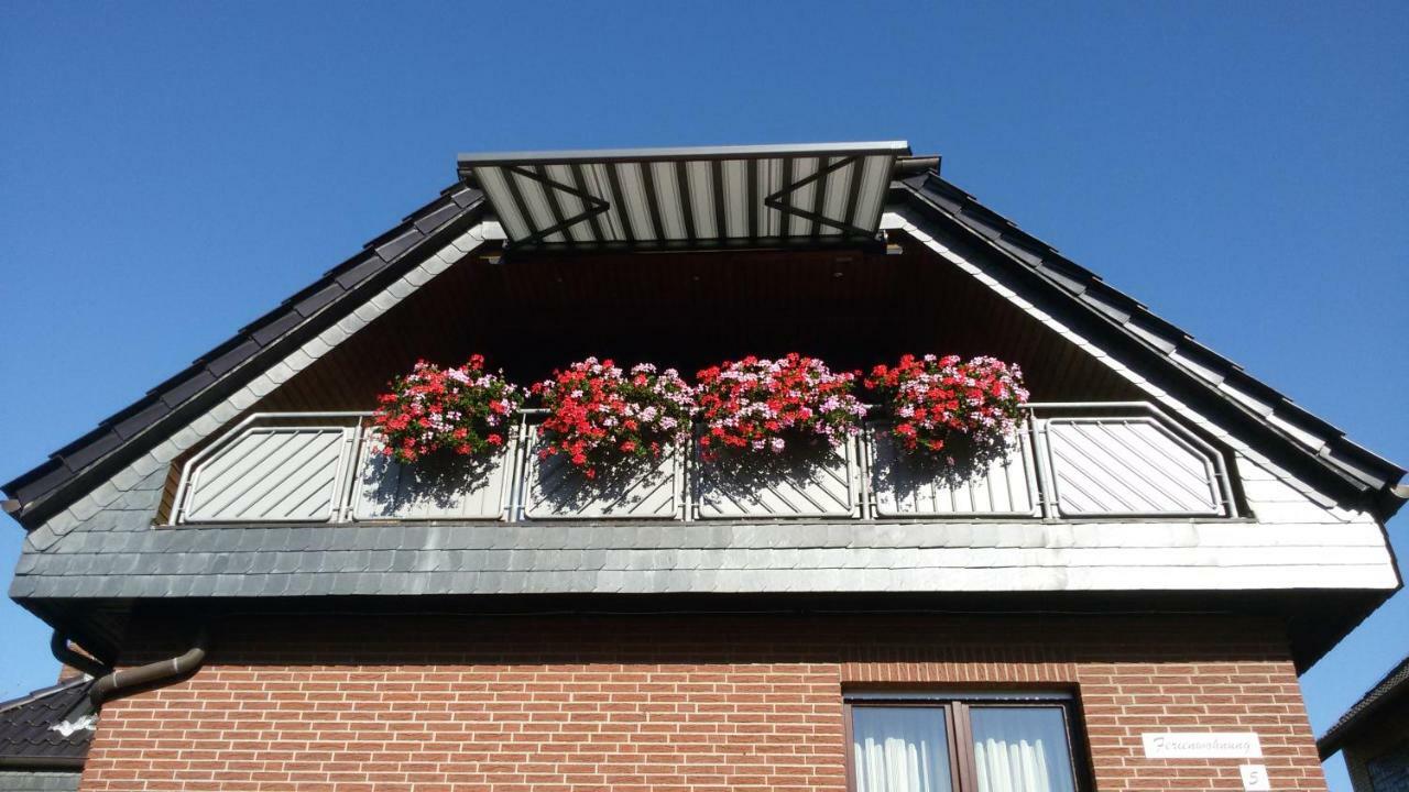 Zwei Ferienwohnungen Ankerpatz 70 Qm Mit Loggia & Puppenstube 50 Qm Mit Gartenterrasse In Hagenburg Naehe Steinhuder Meer Екстериор снимка
